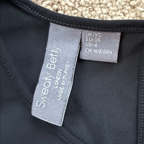 Sweaty Betty Explorer Jumpsuit - Picture 4 of 12